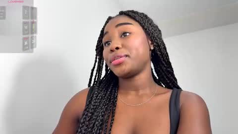 Sara online show from 02/02/26, 02:21