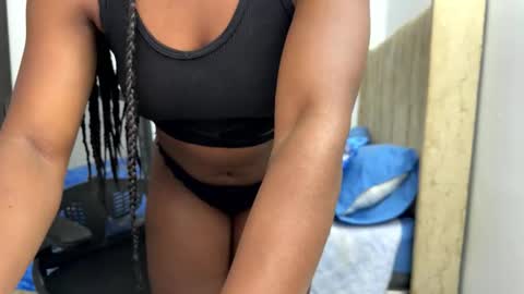 Sara online show from 03/22/26, 12:03