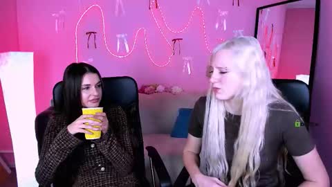 Snapshot of sara_muse1 chatting on 03/21/26, 11:59 Sara online show from 03/21/26, 11:59