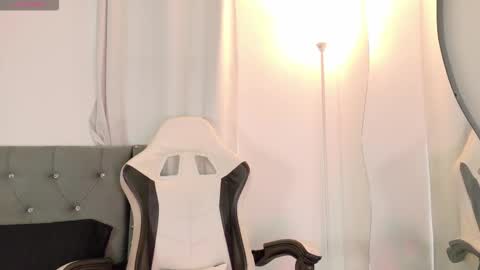 Sara online show from 03/12/26, 04:57