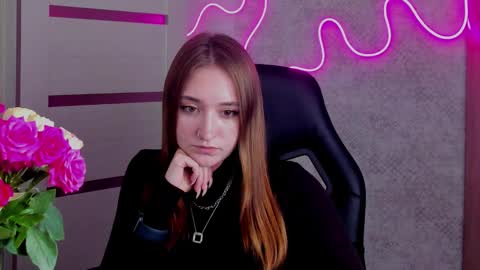 Snapshot of sara_rossse chatting on 10/09/25, 07:12 Sara online show from 10/09/25, 07:12