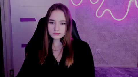 Sara online show from 11/14/25, 06:17