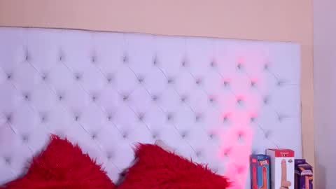 sara_salgado online show from 11/10/25, 11:09