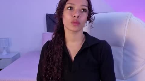 sara  online show from 10/15/25, 02:50