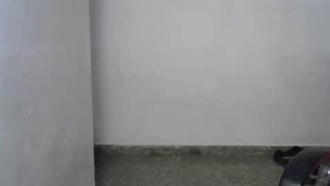 Snapshot of sara_shrma chatting on 01/01/25, 05:43 sara online show from 01/01/25, 05:43