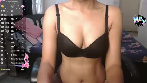 sara online show from 11/05/25, 03:28