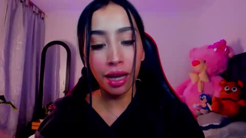 Snapshot of sara_stone03 chatting on 01/30/25, 06:35 sara_stone03 online show from 01/30/25, 06:35