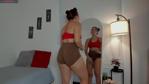 sara_sweett9 online show from 04/28/26, 10:15