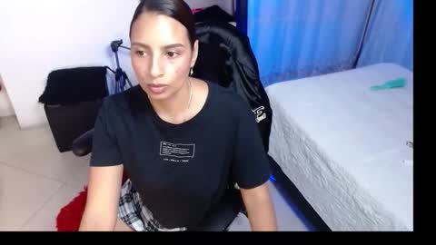 Snapshot of sara_thompson01 chatting on 04/09/26, 02:33 SARA online show from 04/09/26, 02:33