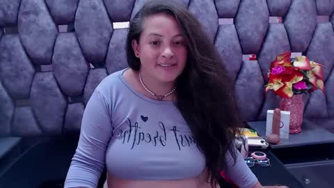 Snapshot of sara_thonson_ chatting on 12/15/24, 08:30 sara_thonson_ online show from 12/15/24, 08:30