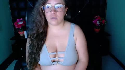 Snapshot of sara_thonson_ chatting on 12/27/24, 03:53 sara_thonson_ online show from 12/27/24, 03:53