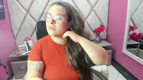 sara_thonson_ online show from 04/09/26, 04:01