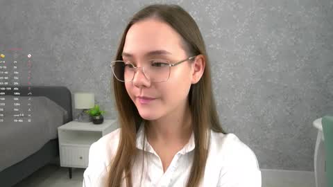 Im Sara  online show from 12/14/25, 06:12