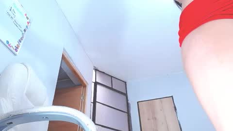 Snapshot of sara_y_rauw chatting on 02/10/26, 09:52 Sara online show from 02/10/26, 09:52