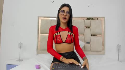 sara online show from 02/15/25, 10:00