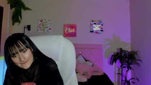 Sarah Ramirez online show from 02/06/25, 05:51