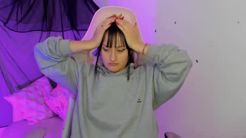 Sarah Ramirez online show from 02/27/25, 08:42