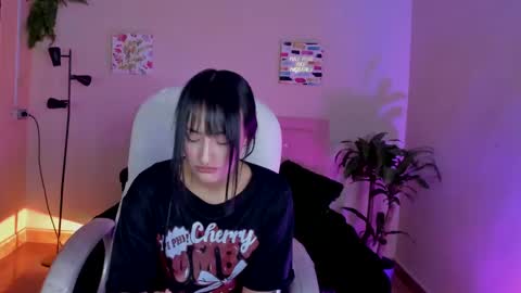 Sarah Ramirez online show from 03/06/25, 05:54