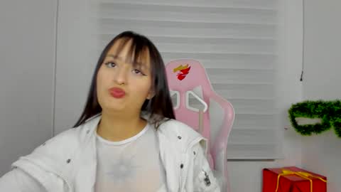 Sarah Ramirez online show from 11/24/25, 03:06