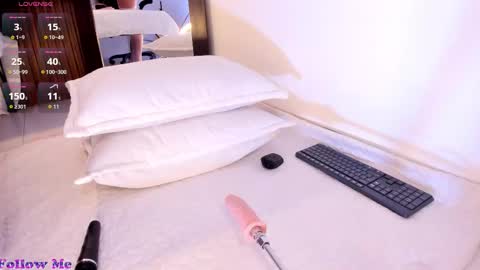 sara online show from 02/17/26, 02:08