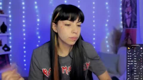 Sara online show from 12/02/25, 11:11