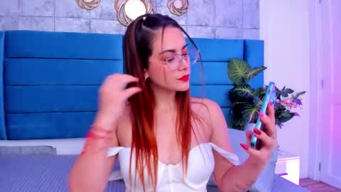 Snapshot of saraalvarezx chatting on 02/27/26, 04:34 Sara Alvarezx online show from 02/27/26, 04:34