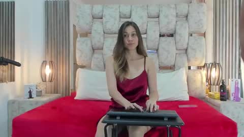 saraANDyoni online show from 01/02/25, 01:51