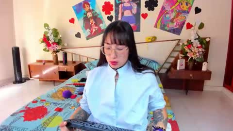 Alahia and Marilyn online show from 01/15/25, 04:54