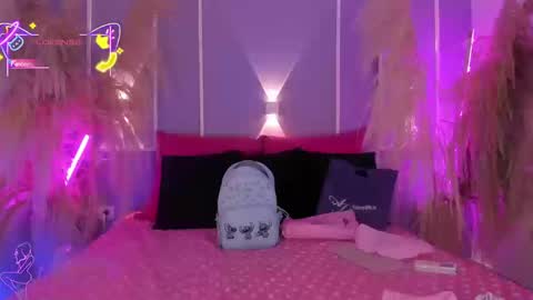 SaraAvila  online show from 10/20/25, 08:31