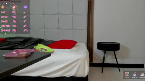   online show from 03/05/25, 10:22