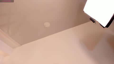 Sara  Everyday From 1430 to 2130 Col Time online show from 12/06/24, 10:30