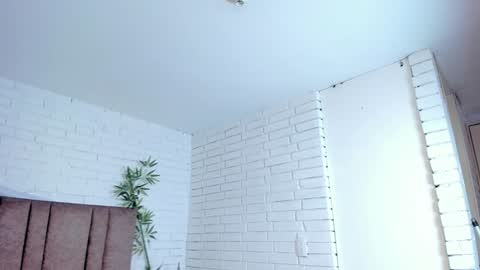 Sara  Everyday From 1430 to 2130 Col Time online show from 01/11/25, 09:57