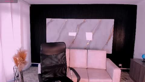 Snapshot of saracorraless chatting on 07/01/26, 06:18 Sara Everyday From 1430 to 2130 Col Time online show from 07/01/26, 06:18