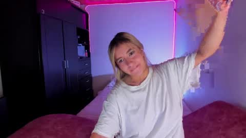 saradiazxxx online show from 04/11/26, 05:01