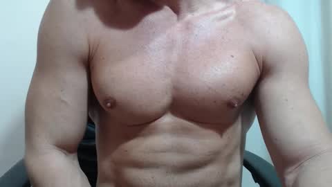 saradorj92 online show from 02/18/26, 11:55