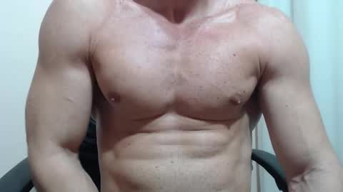 saradorj92 online show from 02/22/26, 03:29