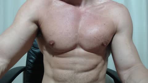 saradorj92 online show from 03/29/26, 12:43