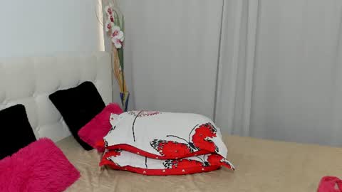 Snapshot of saradusk chatting on 07/21/26, 03:36 Sara online show from 07/21/26, 03:36