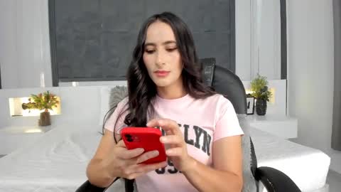  Sara Gomez  online show from 04/23/26, 01:02