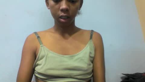 sarah146341 online show from 02/10/26, 06:23