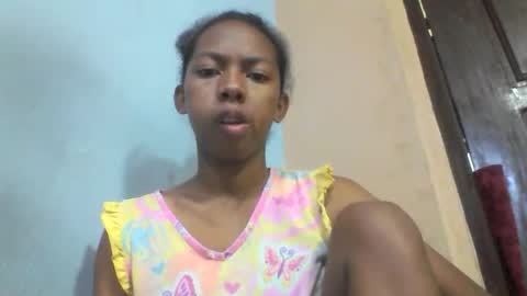 sarah146341 online show from 04/23/26, 10:58