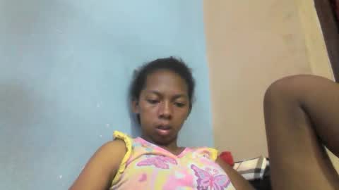 sarah146341 online show from 04/23/26, 06:43