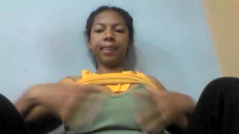 Snapshot of sarah146341 chatting on 06/06/26, 03:00 sarah146341 online show from 06/06/26, 03:00