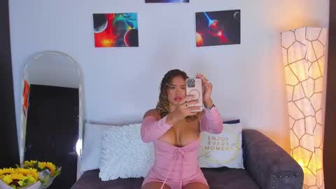sarah  cinnamon online show from 09/21/25, 03:46