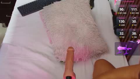 Sarah  online show from 11/12/25, 02:39