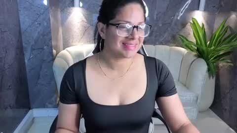 Snapshot of sarah_bay_tx chatting on 07/05/26, 12:45 sarah_bay_tx online show from 07/05/26, 12:45