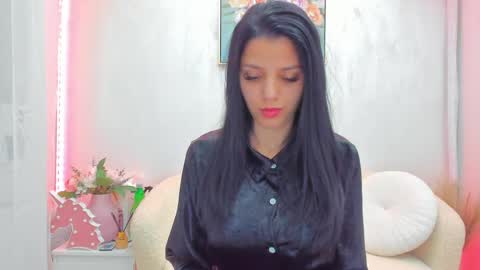 Sara online show from 04/24/26, 08:39