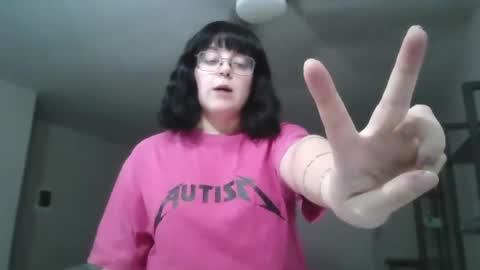 Sarah online show from 12/30/24, 01:26