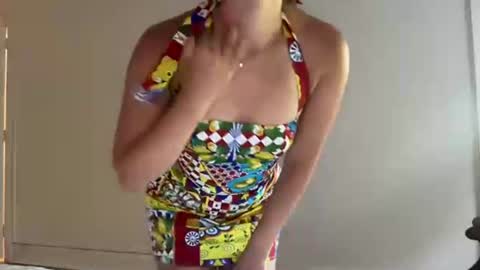 Snapshot of sarah_heart_aus chatting on 01/30/25, 04:27 Sarah Heart Aus online show from 01/30/25, 04:27