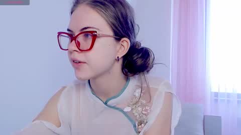 Snapshot of sarah_hs chatting on 02/17/26, 07:49 Sarah online show from 02/17/26, 07:49